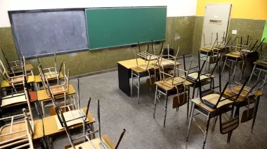 Polémica en Escuela de Villa Elisa: 11 chicos repitieron y quedaron sin vacante a días del comienzo de clases