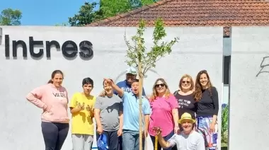 🌳 Un árbol cada año: El Rotary Club Gonnet avanza con su campaña ambiental