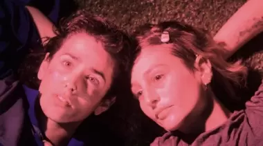 🎭 El mundo está roto y afuera no hay aire: "Distopía" despide el año en Villa Elisa