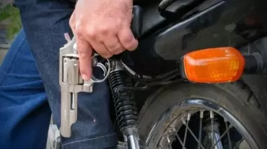 🔴 Motochorros armados encañonaron a un profesor de defensa personal en Gorina