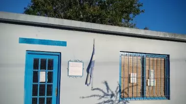 🥳 ¿Qué biblioteca de City Bell despide el año con música, yoga y un homenaje especial?