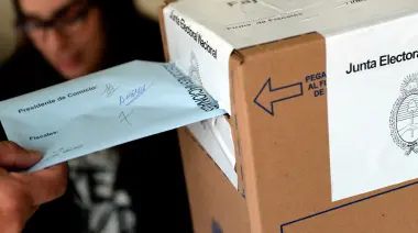 🟢 Cambios de lugares de votación generan enojo en City Bell, Gonnet y Villa Elisa