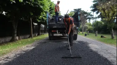😔 Mientras el centro brilla, la otra Cantilo se hunde: Vecinos de City Bell exigen obras