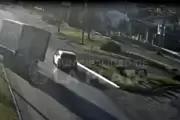 Accidente en Villa Elisa: video del choque en Camino Centenario y 422