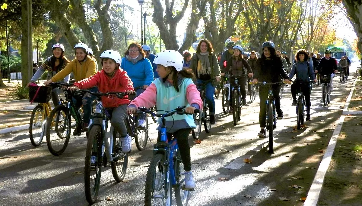 🚴 La Bicicleteada por la Vida llega City Bell este domingo: Bajate del auto y subite a la bici