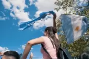 🌟 City Bell se une para cantar el Himno Nacional en la Plaza Belgrano