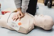 ❤️ Curso gratuito de RCP, DEA y Heimlich en Villa Elisa para aprender a salvar vidas