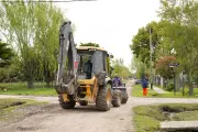 💡 Siguen las obras en Arturo Seguí: Más asfalto, luces y escuelas mejoradas