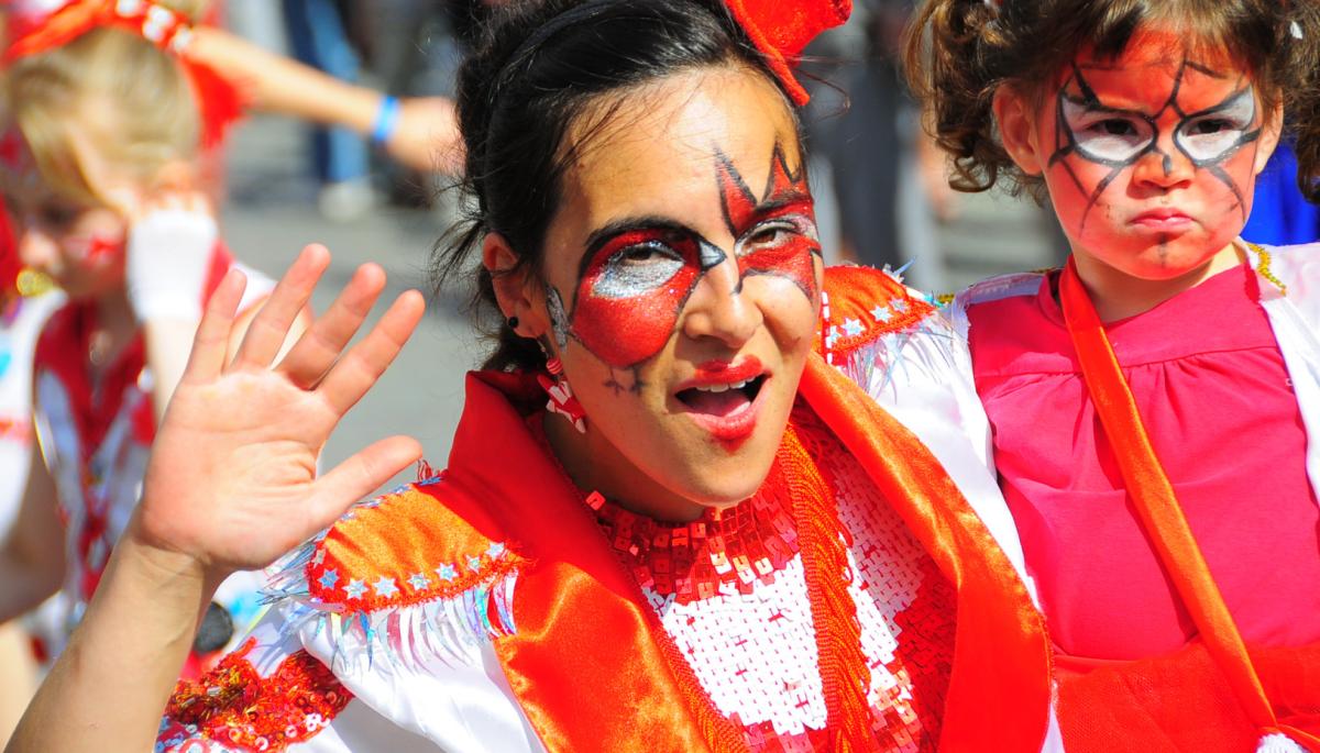 🥳 Carnavales 2026 en Villa Elisa: Murgas, bandas en vivo y fiesta en Arana